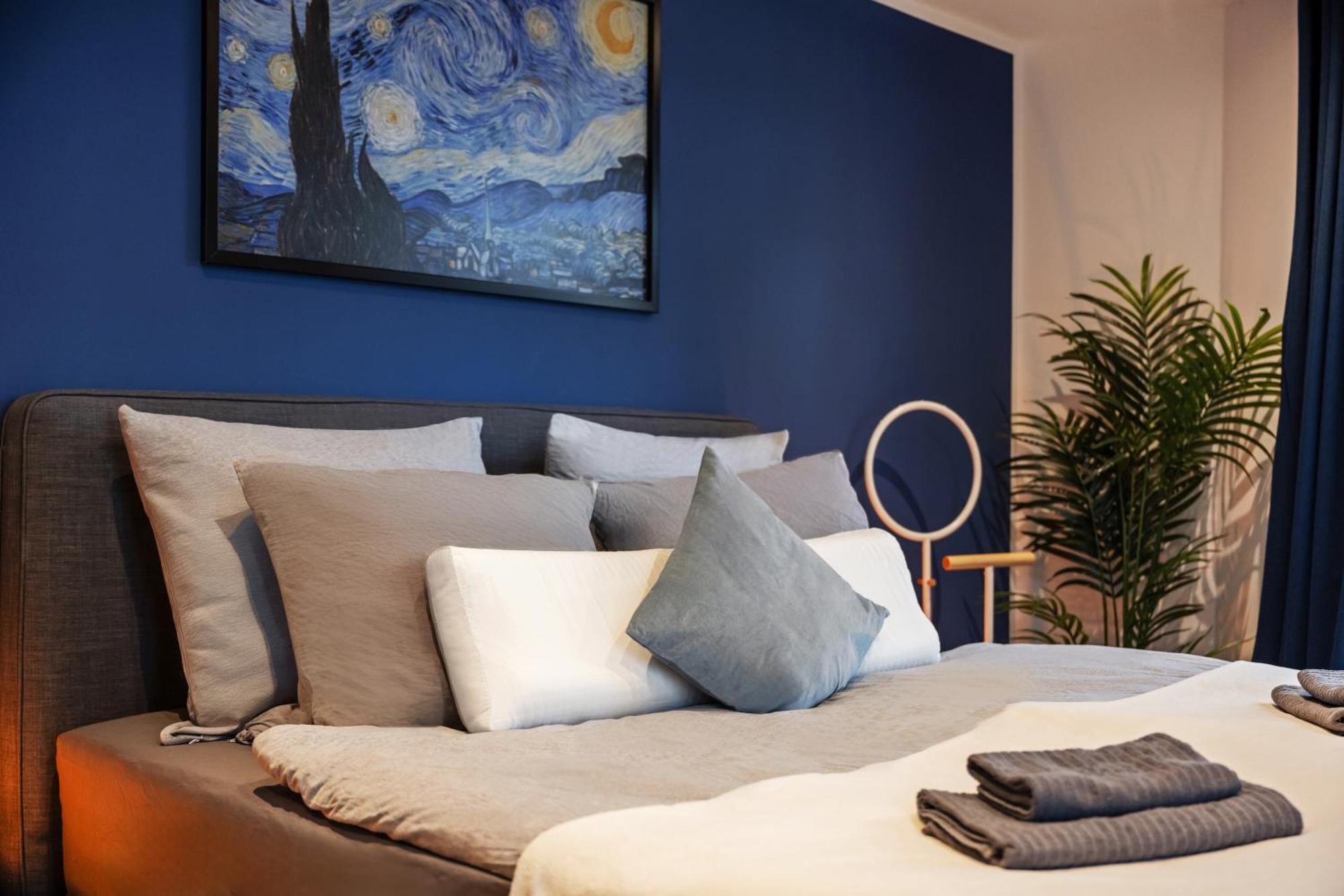 Edler Wohnraum Schlossteich-Suite 3 Sz Mit Zwei Balkonen, Kaffeevollautomat, Kamin, Klima, Lift & Zwei Parkplaetzen Chemnitz Eksteriør bilde